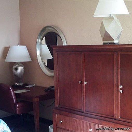 Sunlac Inn Lakota Rom bilde