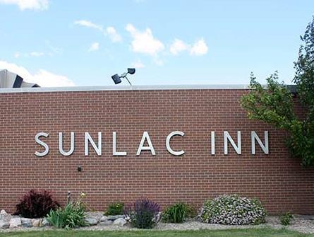 Sunlac Inn Lakota Eksteriør bilde